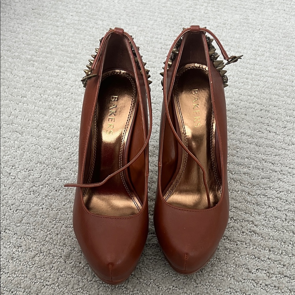 Bakers Women's Tan Spiked Heels